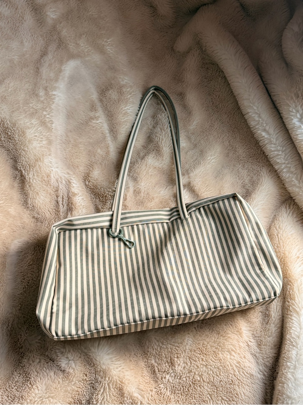 BAGGU Medium Bowler Bag in Sage Stripe